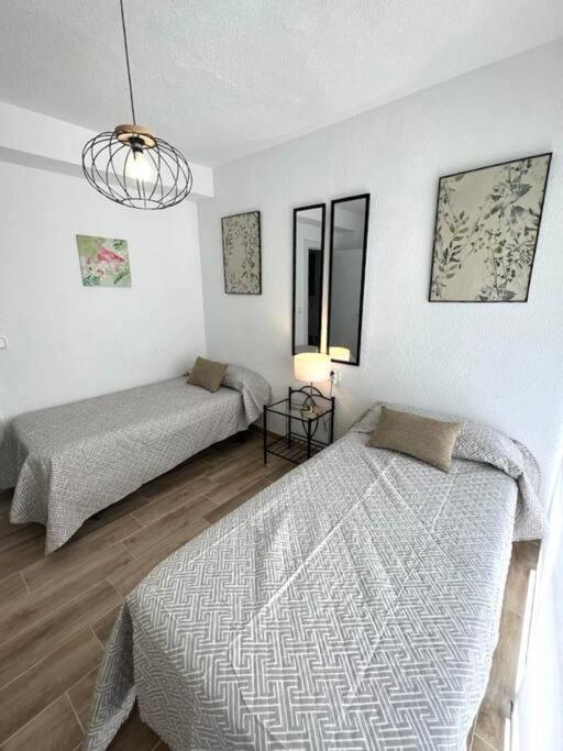 ベニドルムApartamento Centrico Y En Primera Linea De Playaアパートメント エクステリア 写真